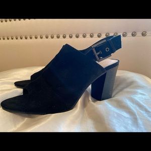 Size 10 black open toe chunky heel